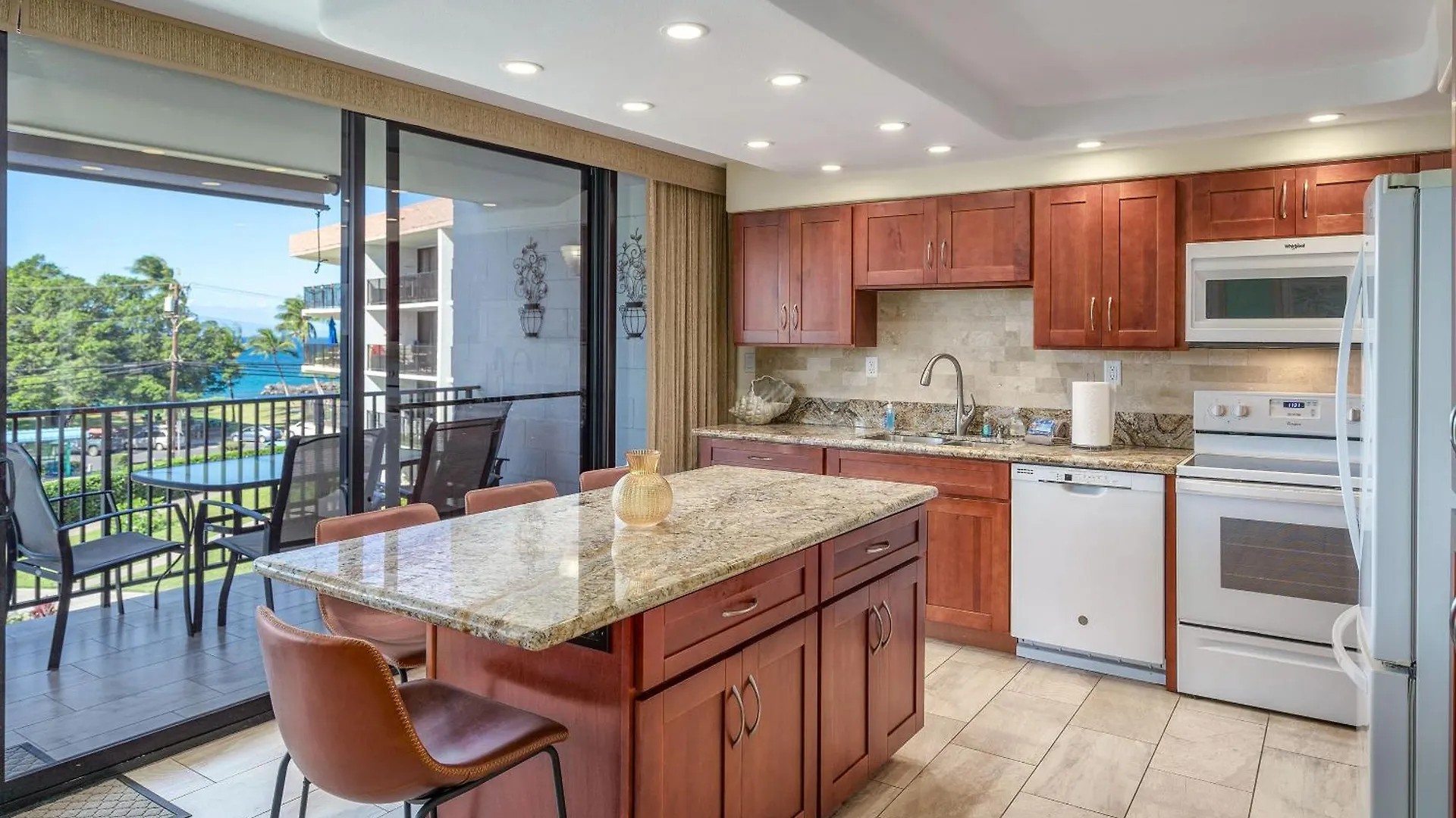 Vakantiehuis Maui Parkshore 307 - Stunning Remodel, Ocean Views Wailea  Verenigde Staten